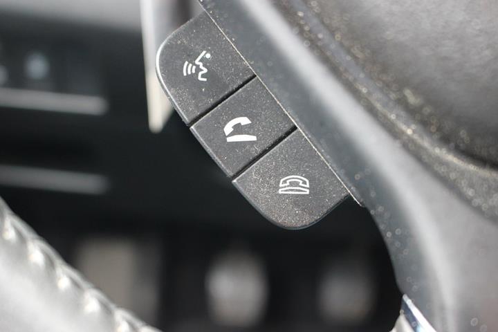 Grå Suzuki Baleno fra 2019