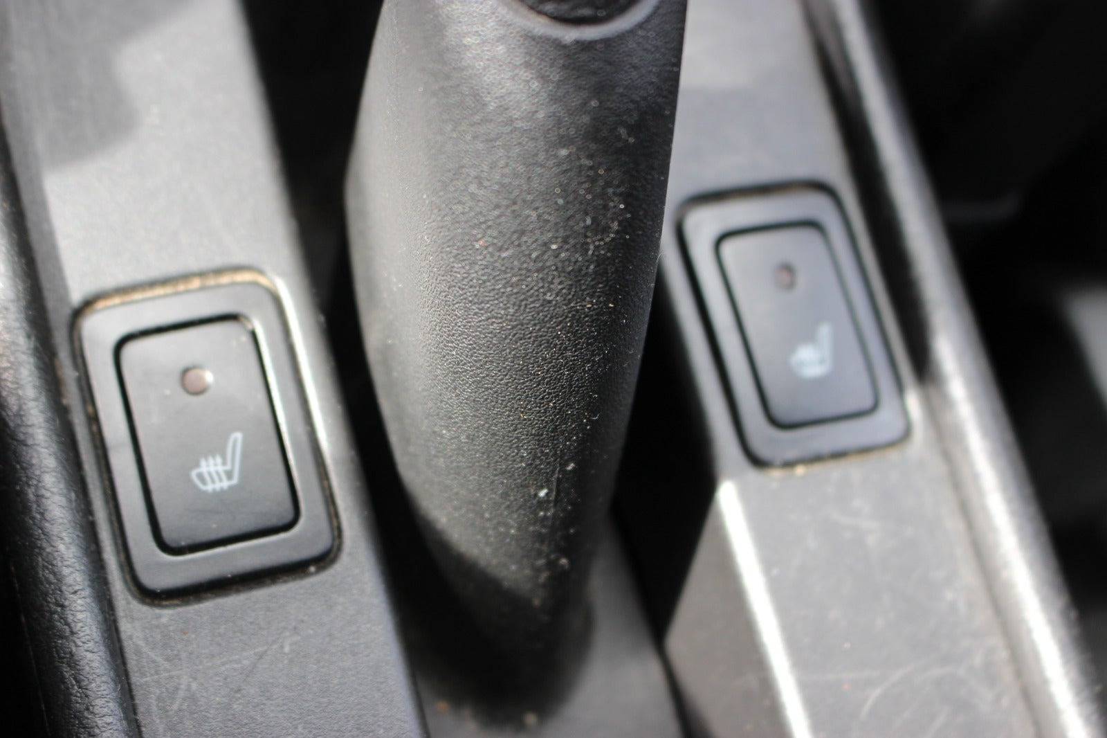 Grå Suzuki Baleno fra 2019