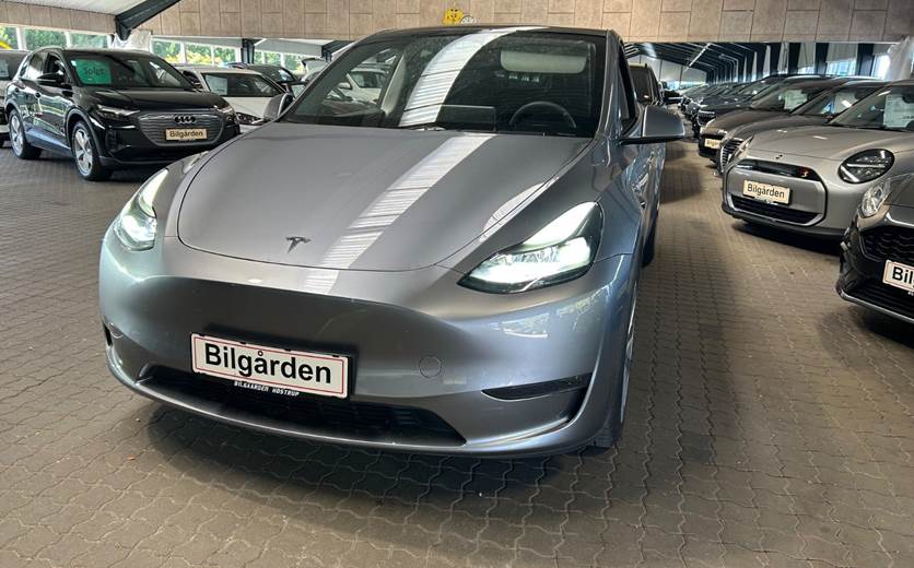 Tesla Model Y Long Range AWD