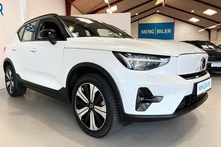 Hvid Volvo XC40 fra 2023