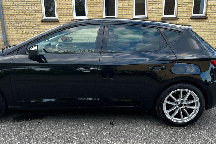 Sort Seat Leon fra 2019