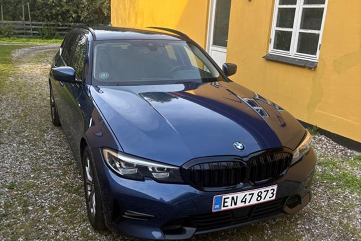 undefined BMW 330e fra 2021