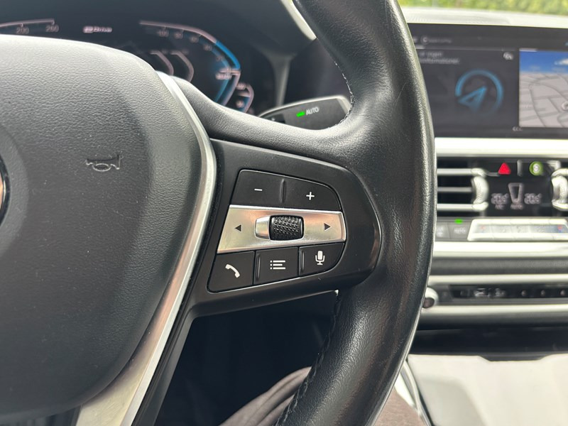 undefined BMW 330e fra 2020