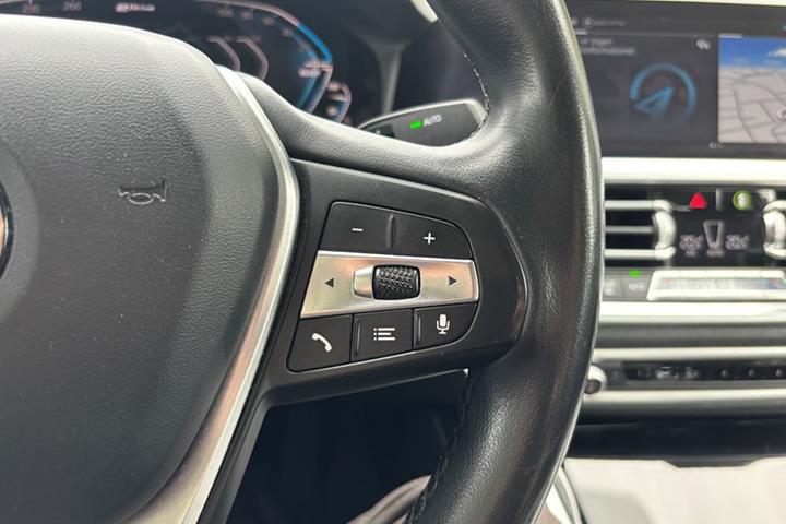 undefined BMW 330e fra 2020