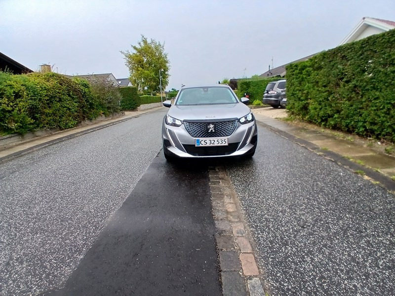 Peugeot 2008 PureTech 130  SUV EAT8