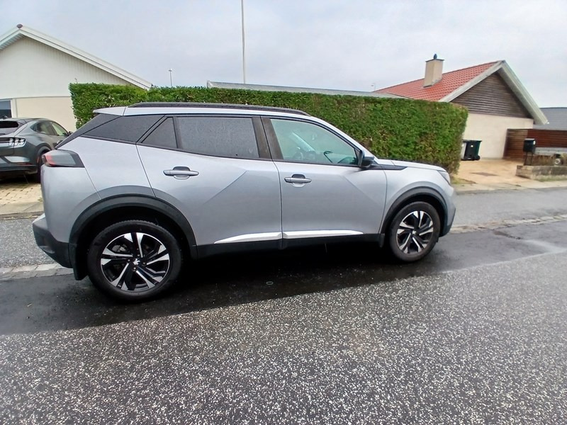 undefined Peugeot 2008 fra 2020
