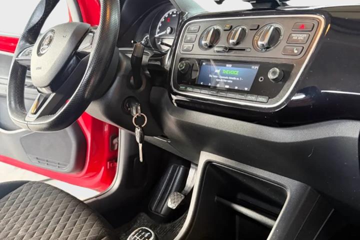Rød Skoda Citigo fra 2019
