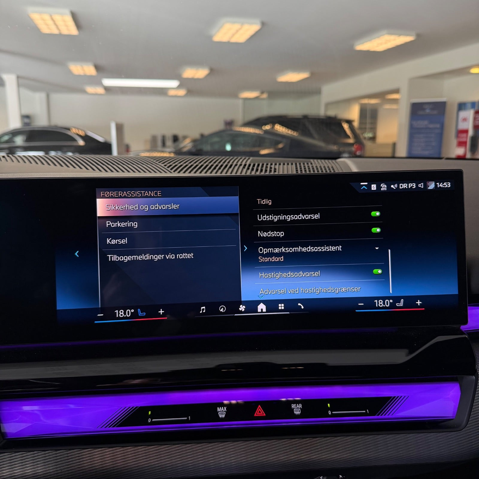 Sort BMW i5 fra 2025