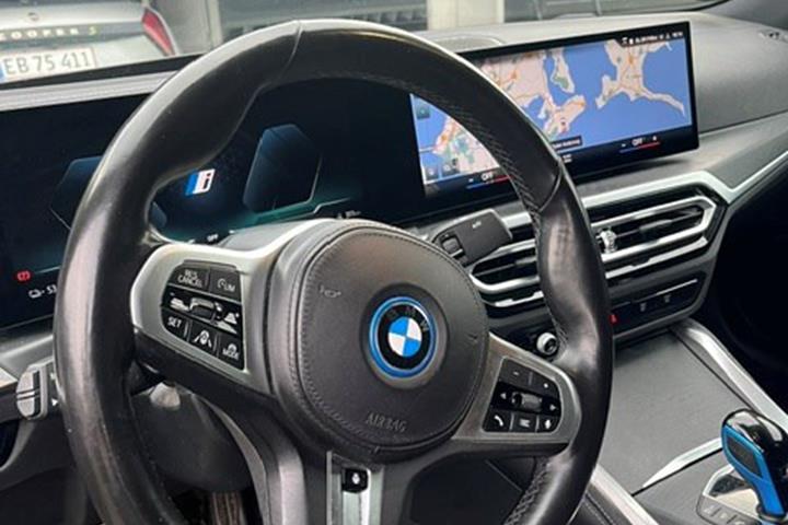 undefined BMW i4 fra 2023