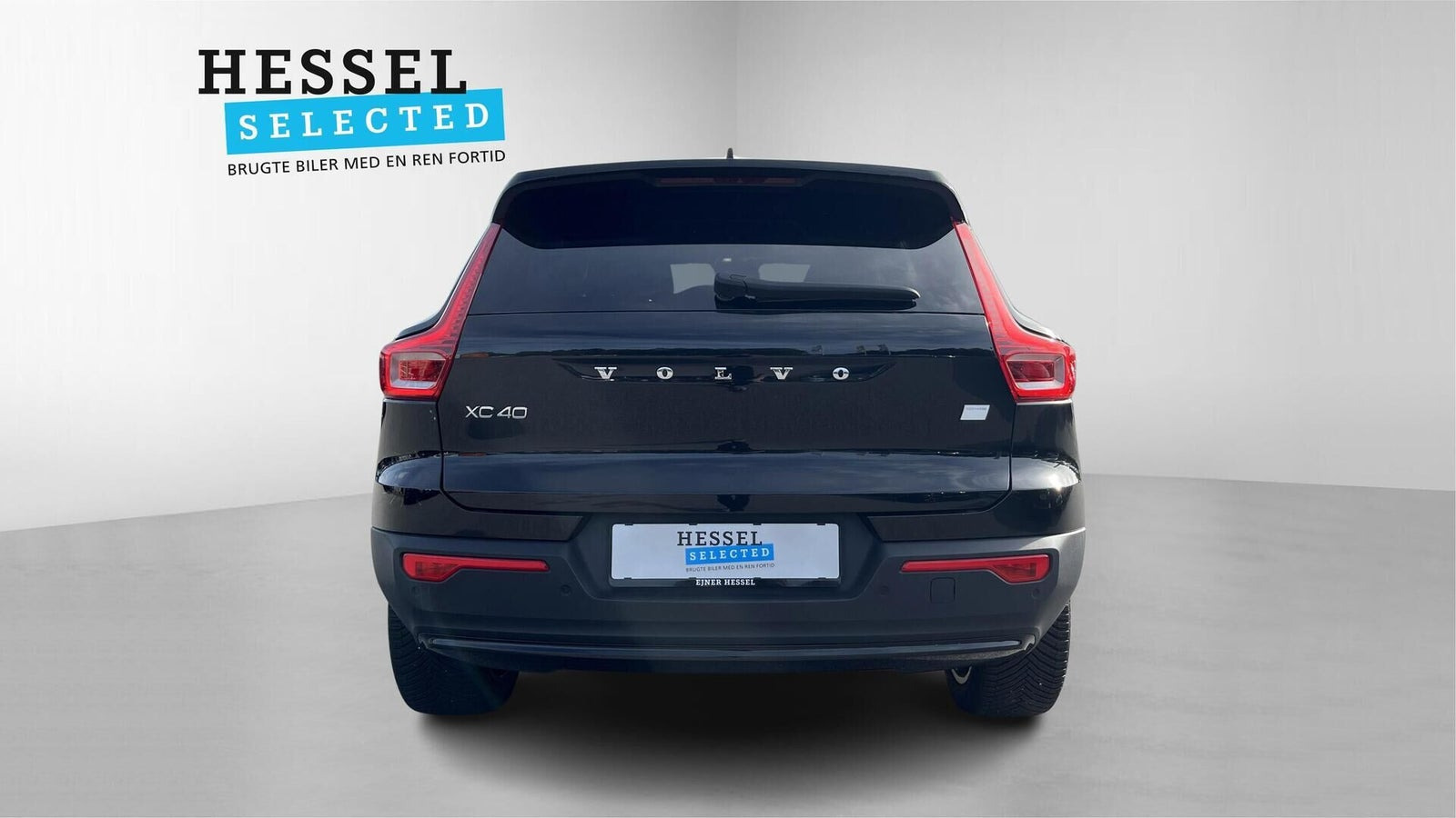 Sort Volvo XC40 fra 2023