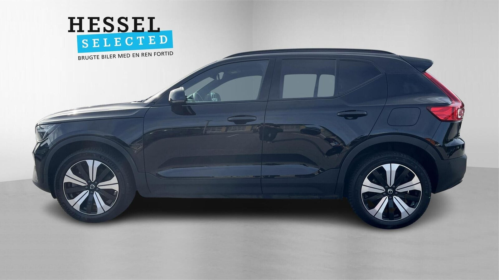 Sort Volvo XC40 fra 2023