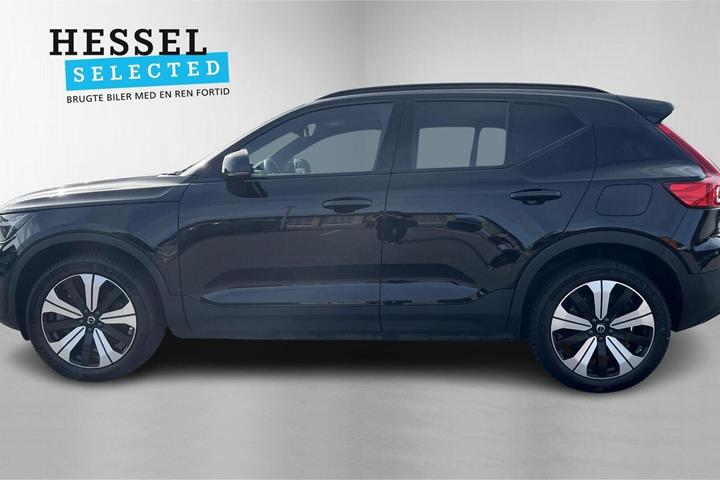 Sort Volvo XC40 fra 2023