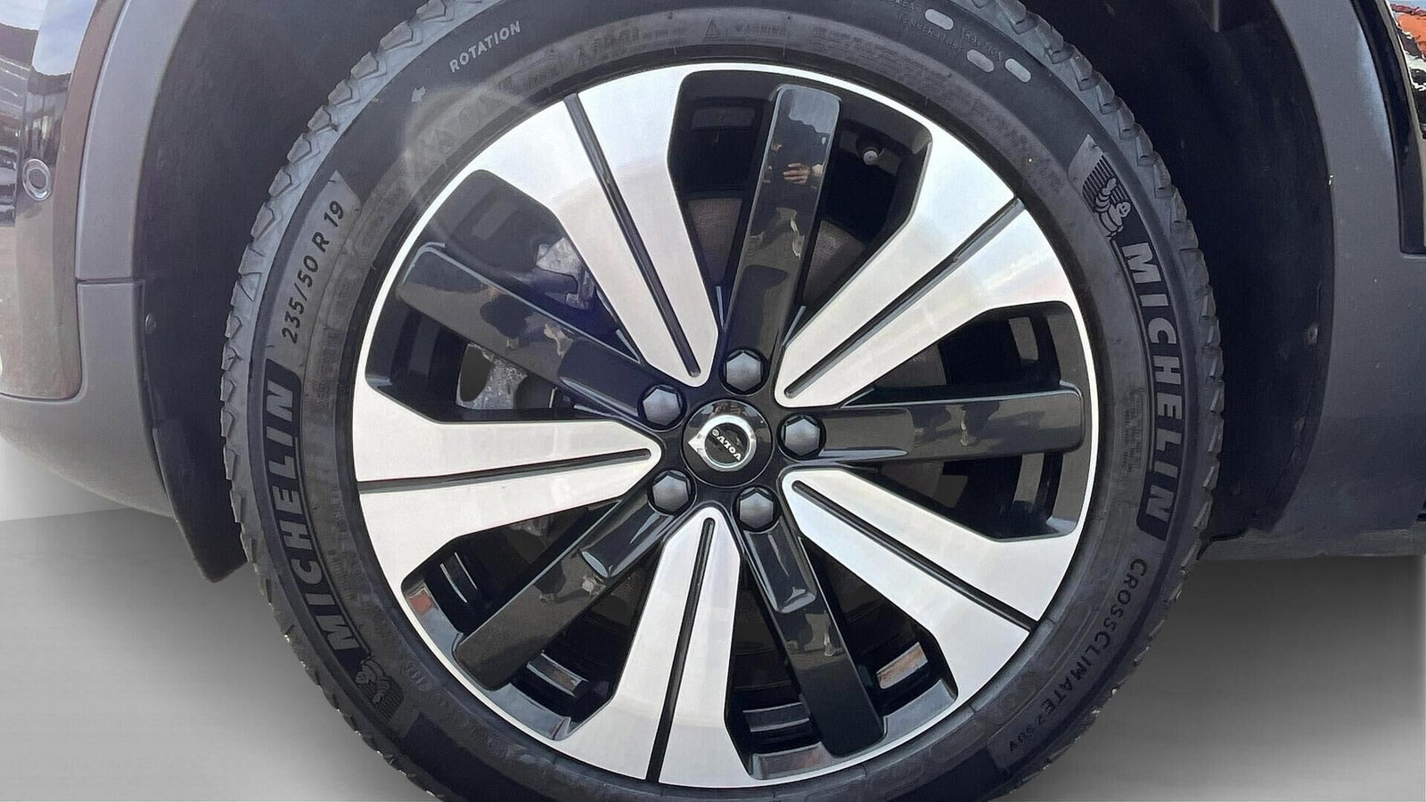 Sort Volvo XC40 fra 2023