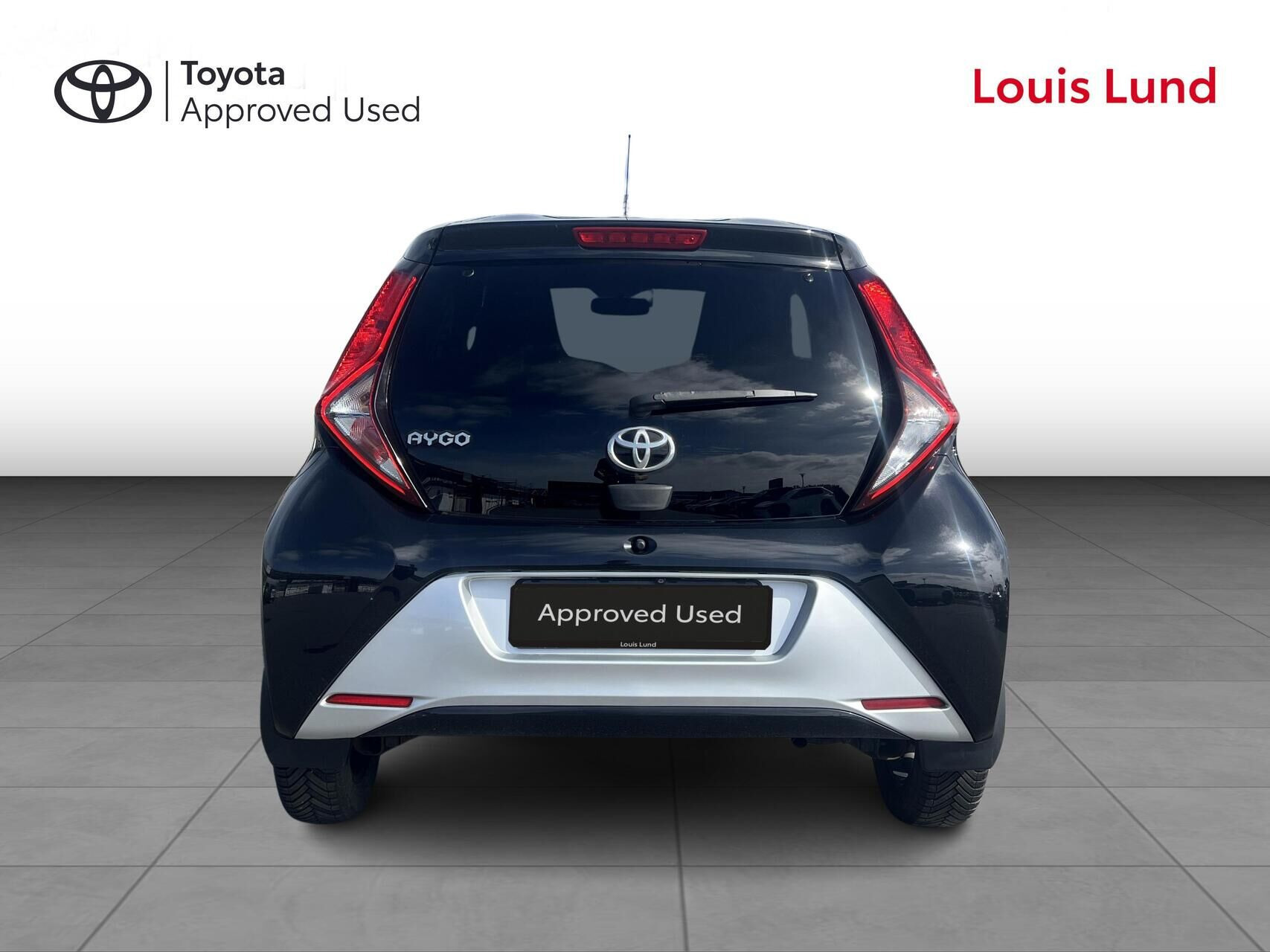 Sort Toyota Aygo fra 2020