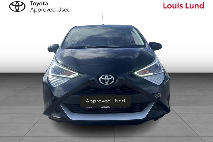 Sort Toyota Aygo fra 2020