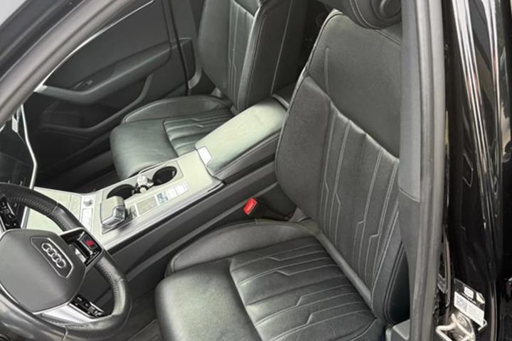 undefined Audi A6 fra 2020