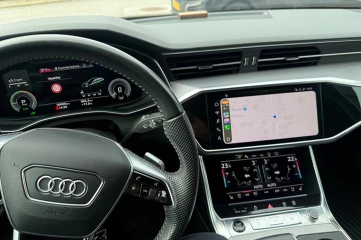 undefined Audi A6 fra 2020
