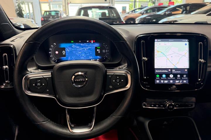 Sort Volvo C40 fra 2022
