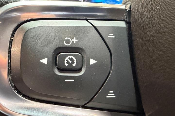 Sort Volvo C40 fra 2022