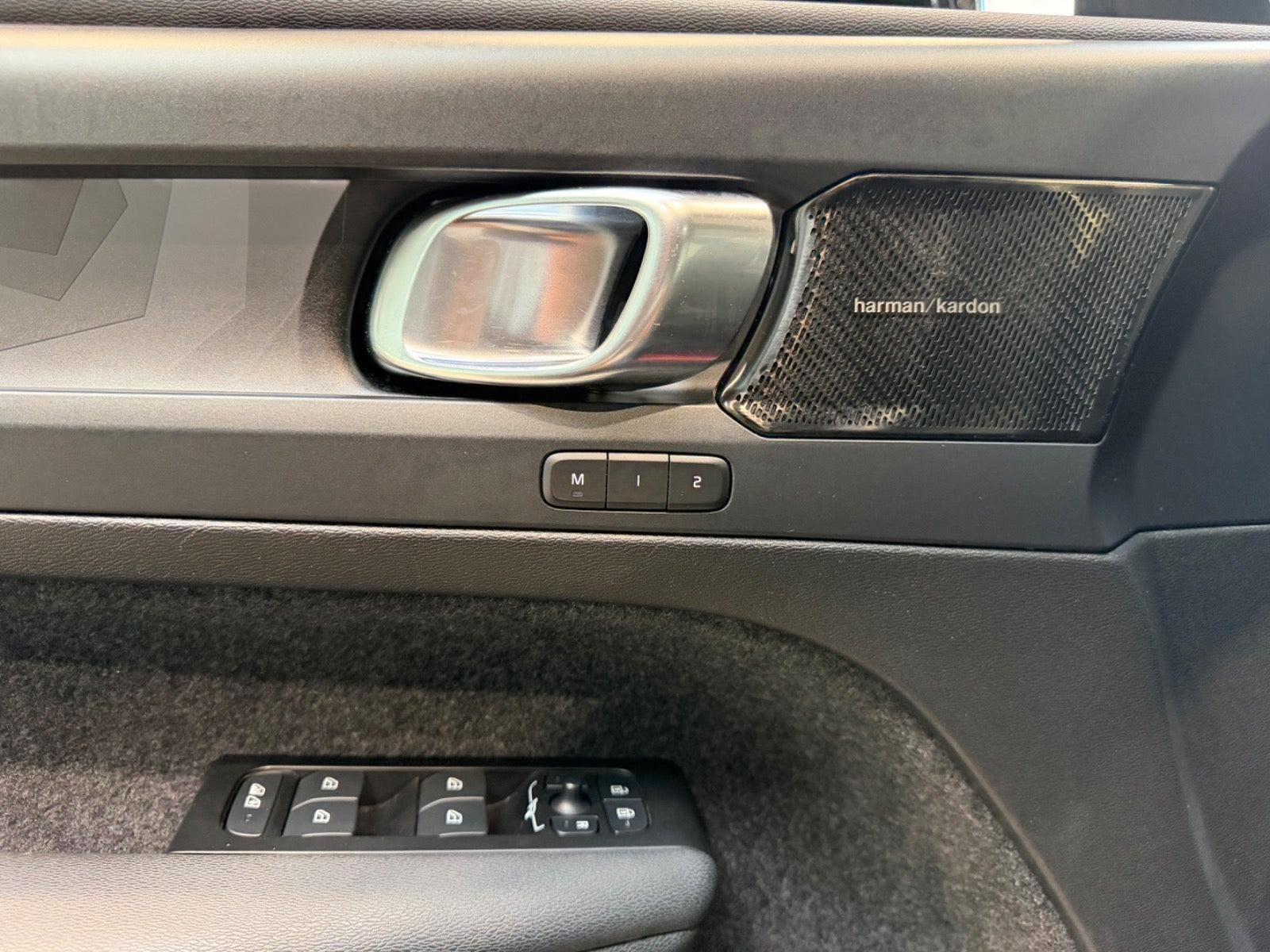 Sort Volvo C40 fra 2022