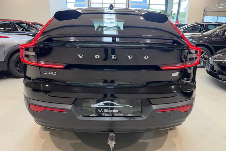 Sort Volvo C40 fra 2022