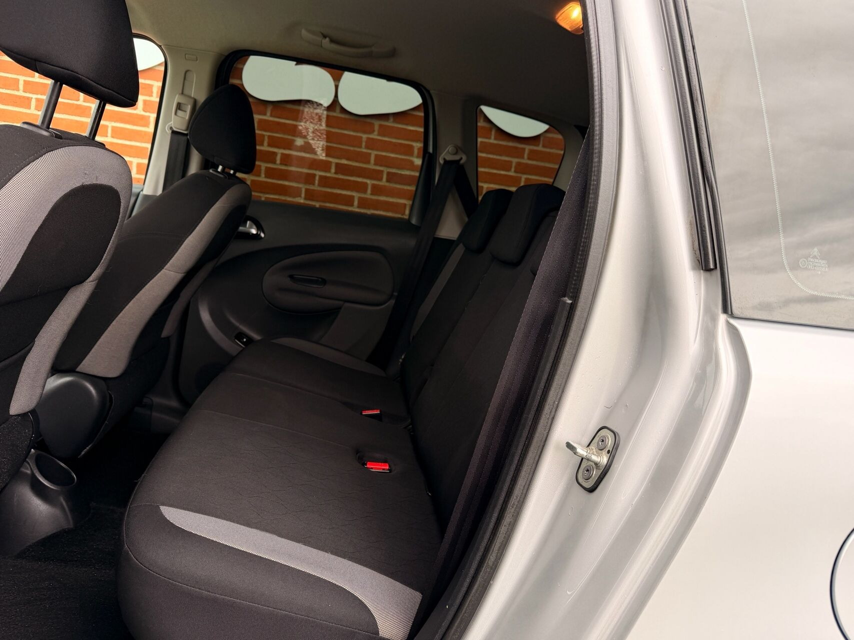 Sølv Citroën C3 Picasso fra 2015