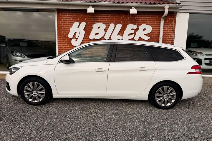 Hvid Peugeot 308 fra 2019