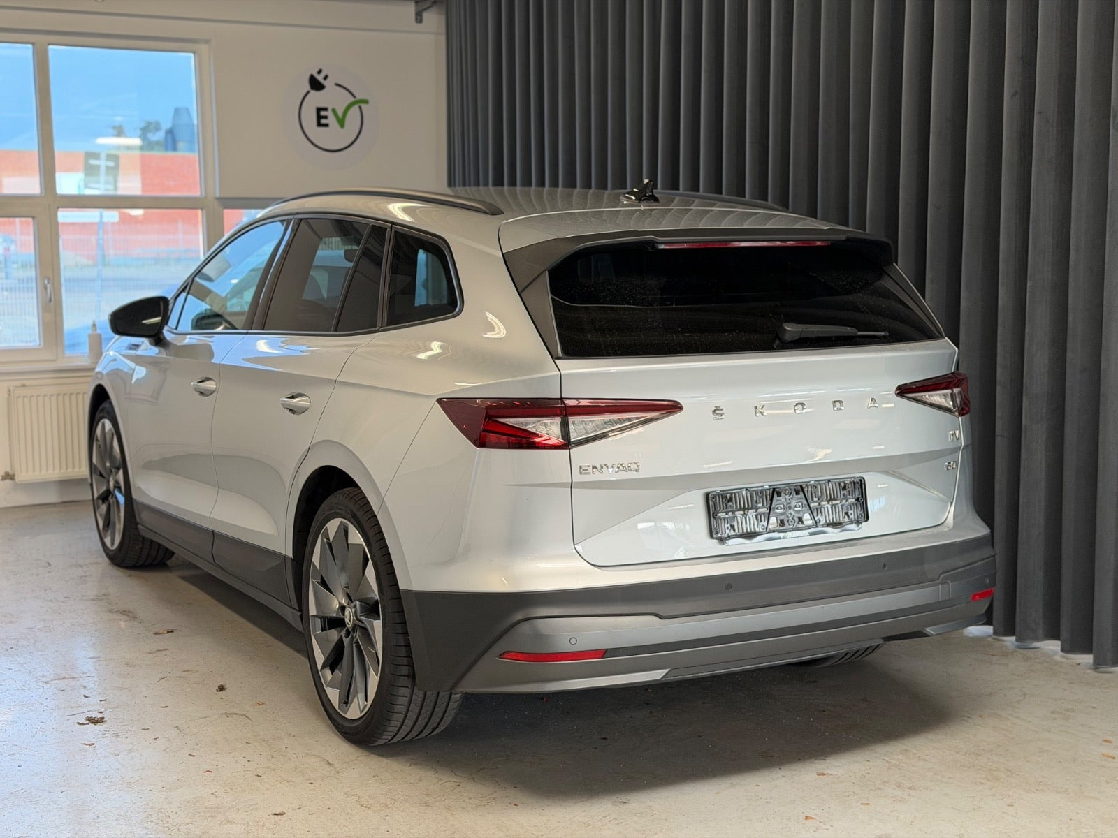 Sølv Skoda Enyaq fra 2021