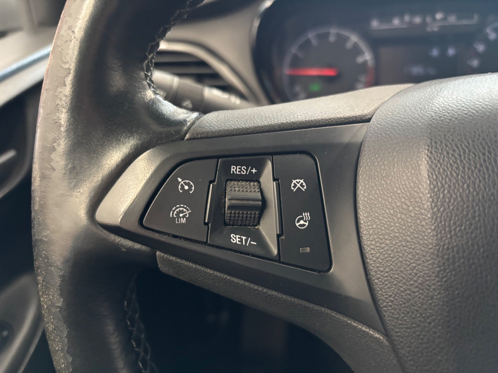 Sølv Opel Karl fra 2017