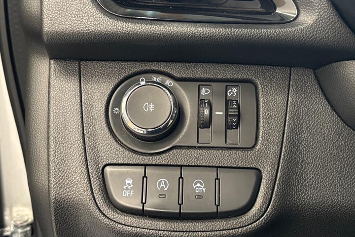 Sølv Opel Karl fra 2017