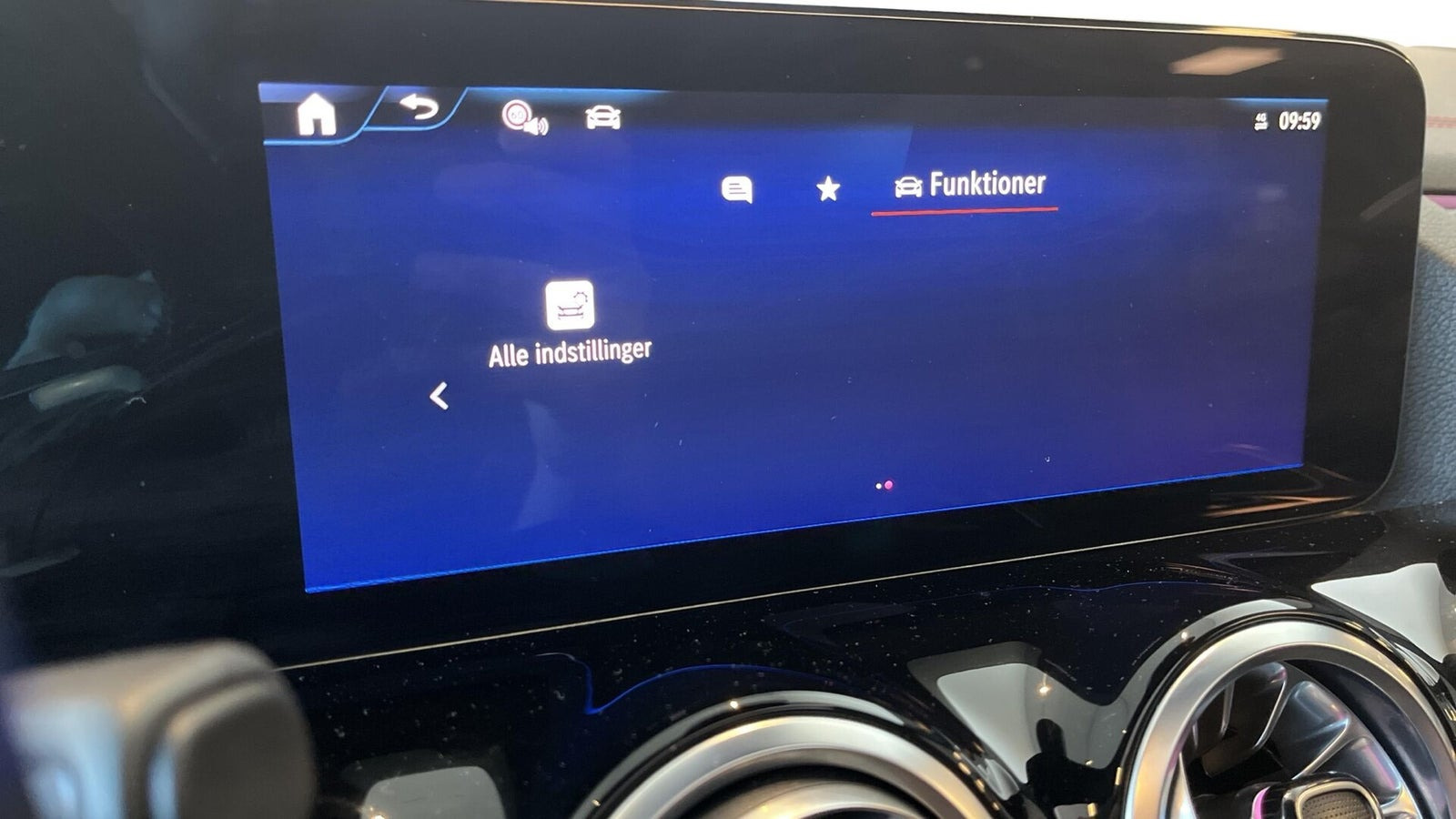 Sort Mercedes EQA250+ fra 2024