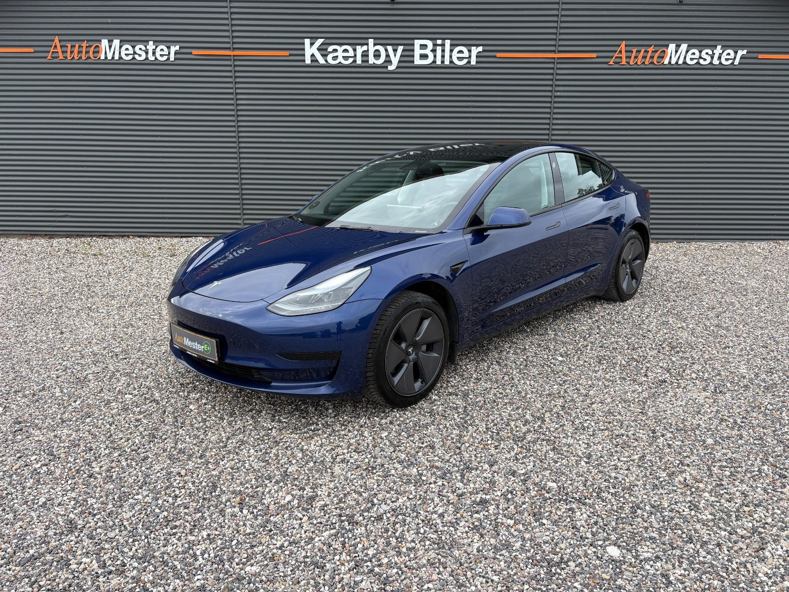 Tesla Model 3 RWD
