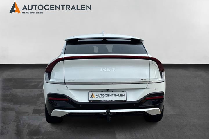 Hvid Kia EV6 fra 2024