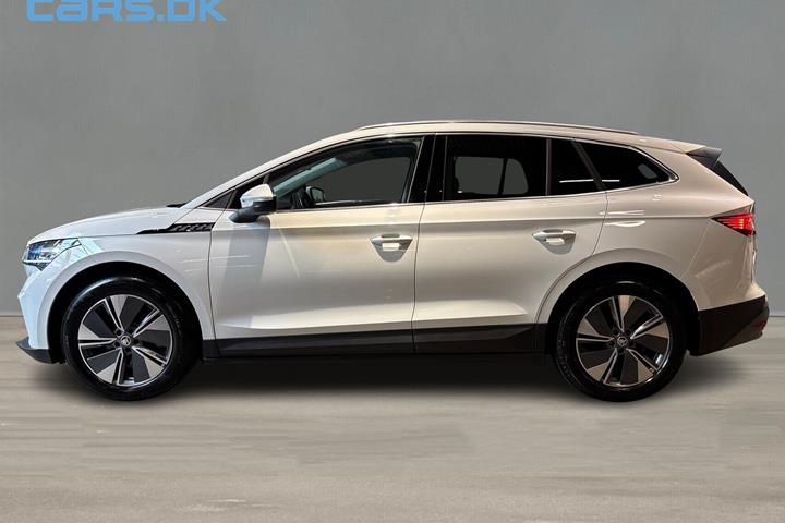 Hvid Skoda Enyaq fra 2024