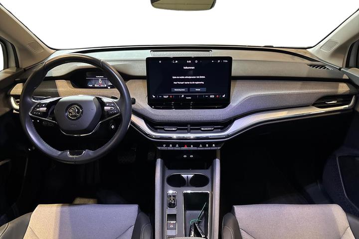 Hvid Skoda Enyaq fra 2024