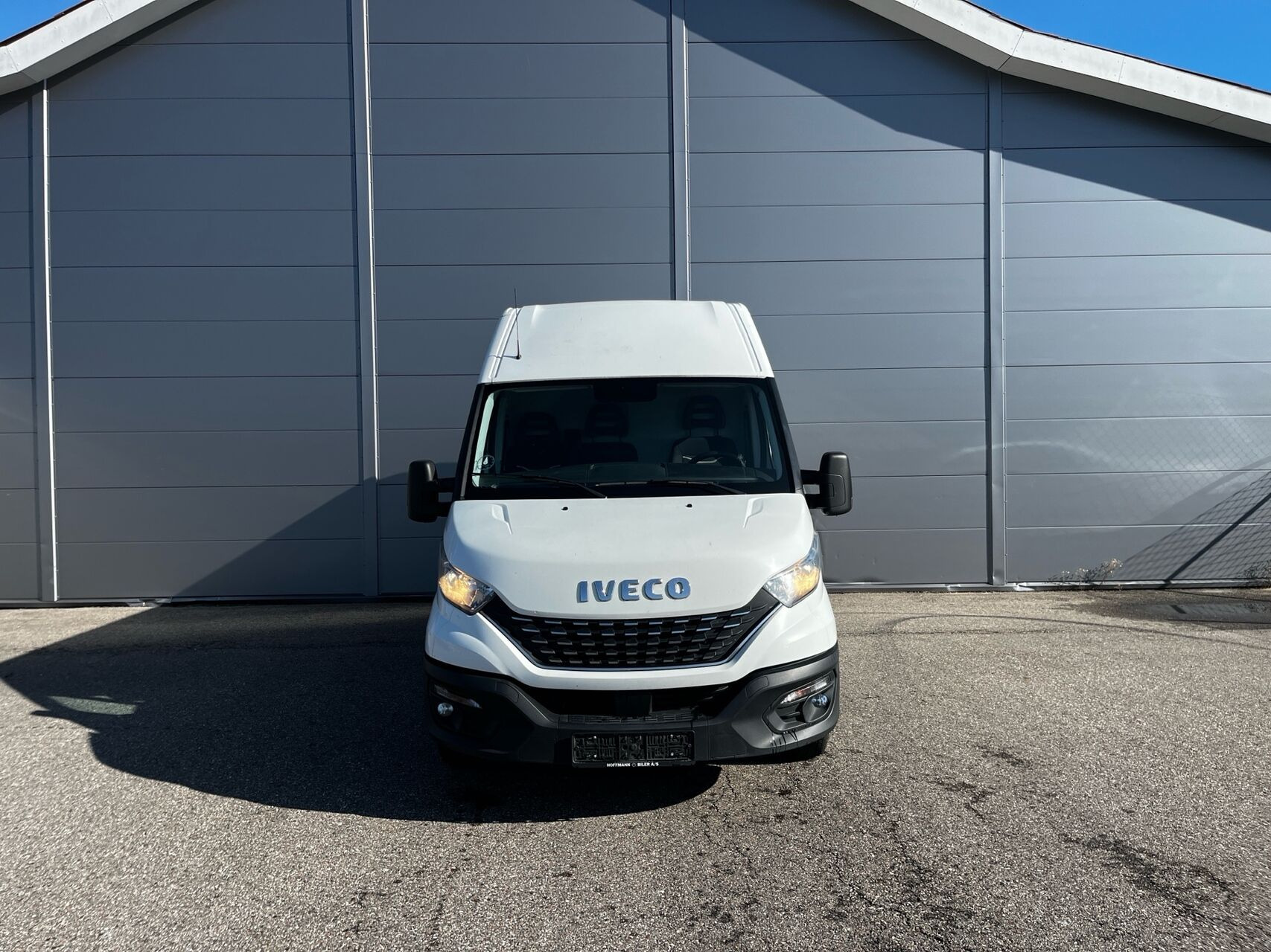 Hvid Iveco Daily fra 2020