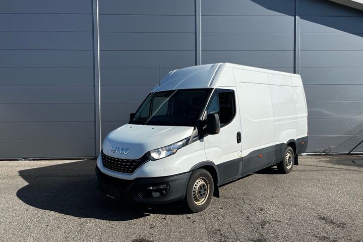 Hvid Iveco Daily fra 2020