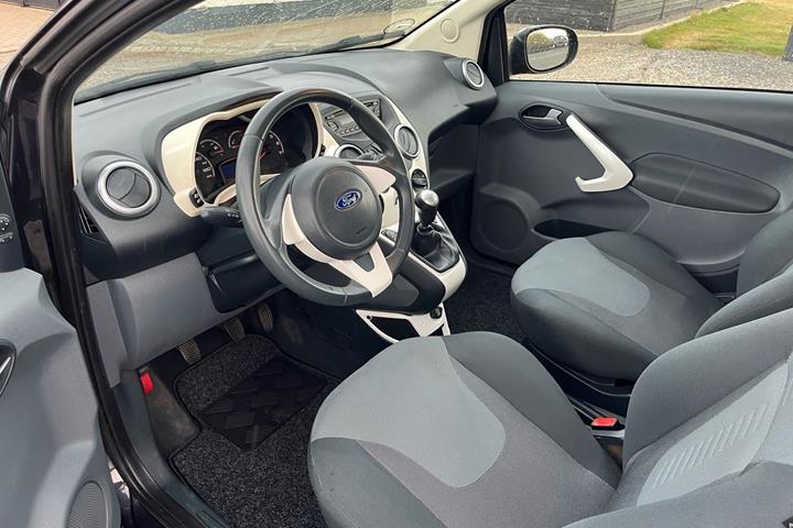 Sort Ford Ka fra 2014