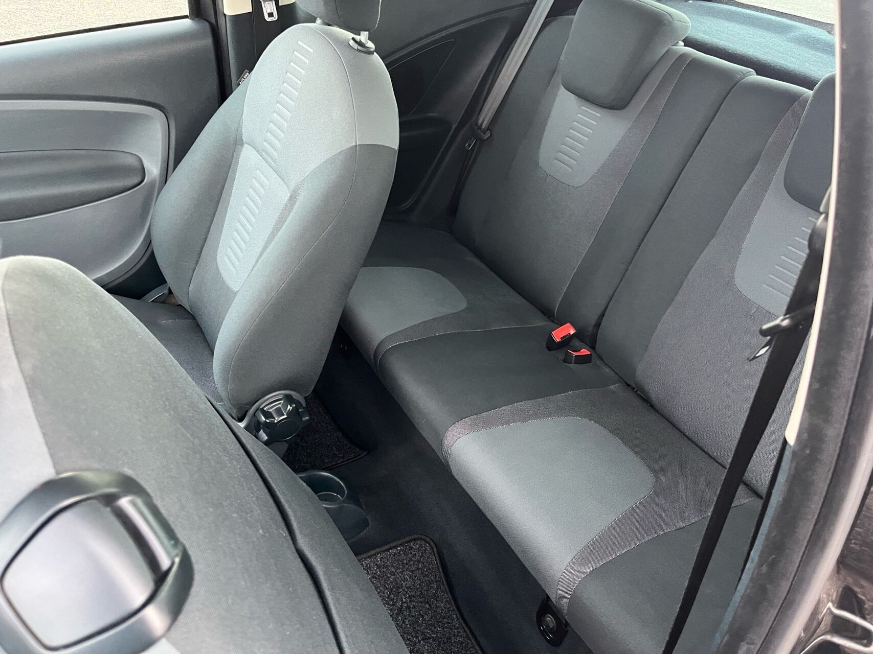 Sort Ford Ka fra 2014