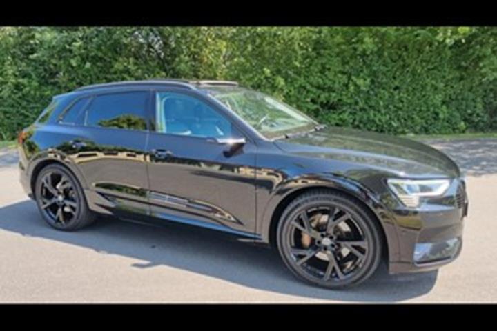 undefined Audi e-tron fra 2019