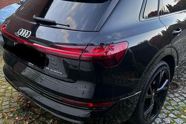 undefined Audi e-tron fra 2019