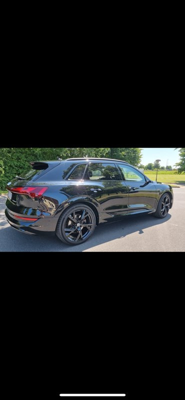 undefined Audi e-tron fra 2019