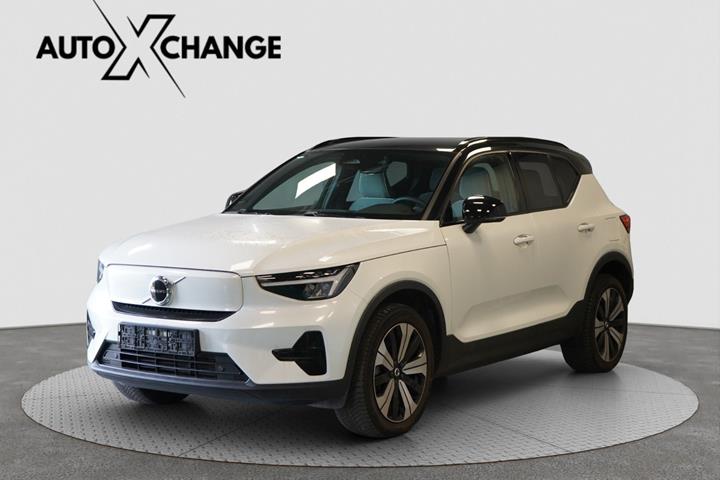 Hvid Volvo XC40 fra 2023