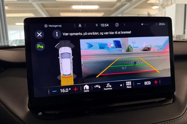 Grå Skoda Enyaq fra 2021