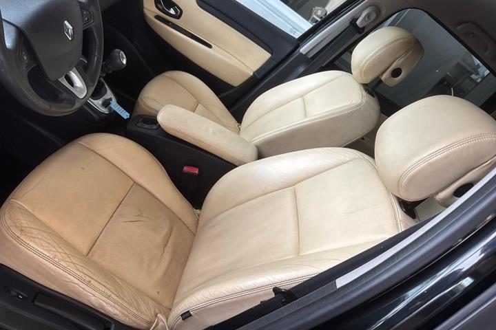 Sort Renault Grand Scenic III fra 2011