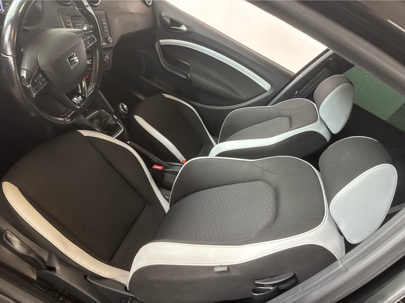 Sort Seat Ibiza fra 2017