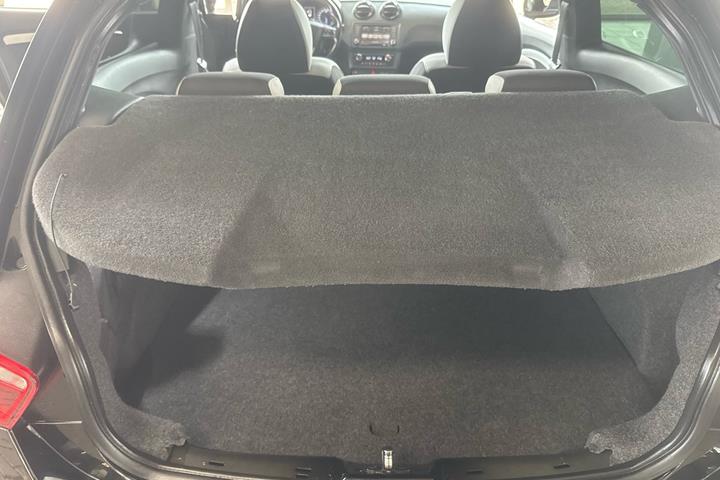 Sort Seat Ibiza fra 2017