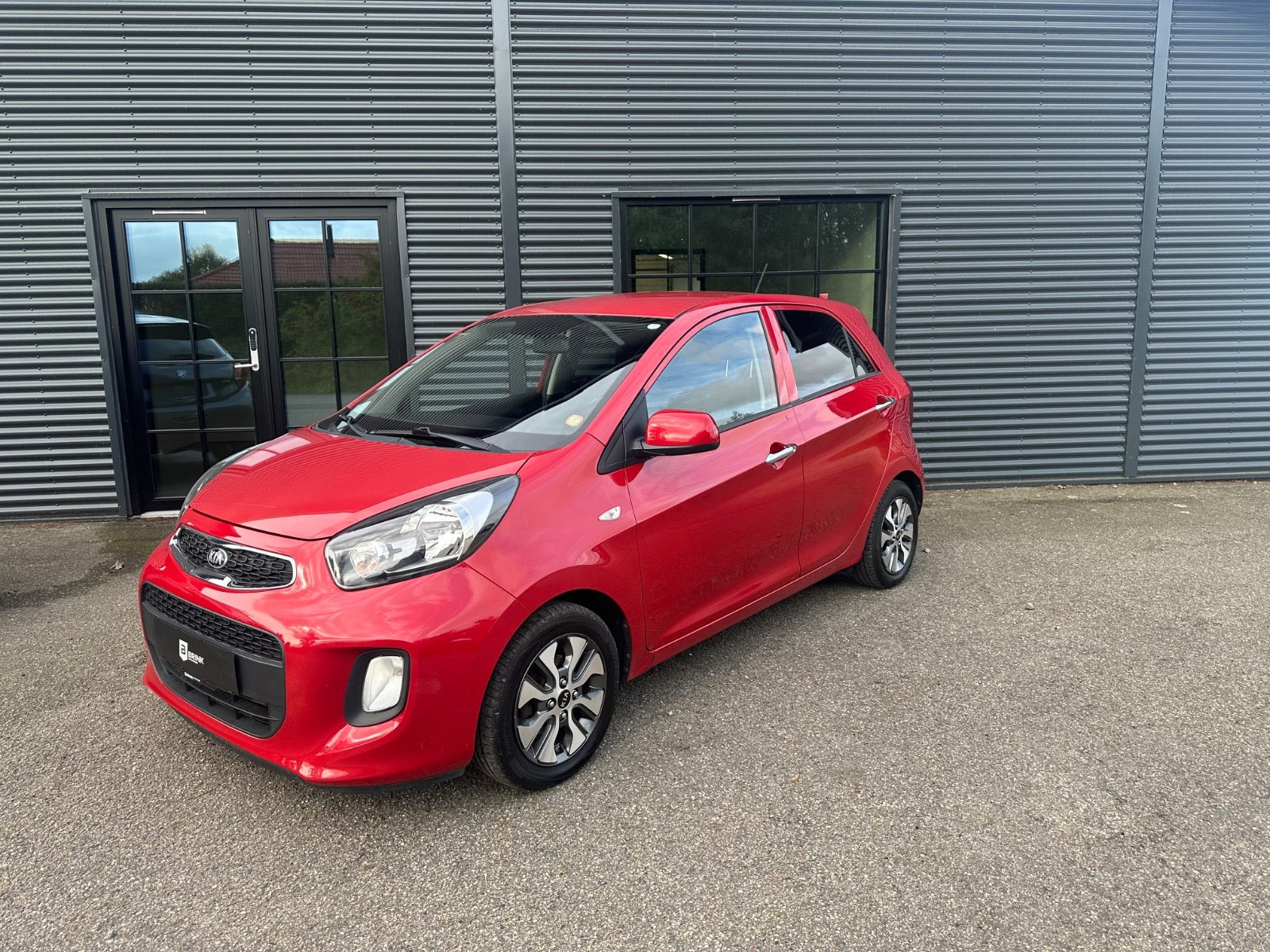Rød Kia Picanto fra 2016