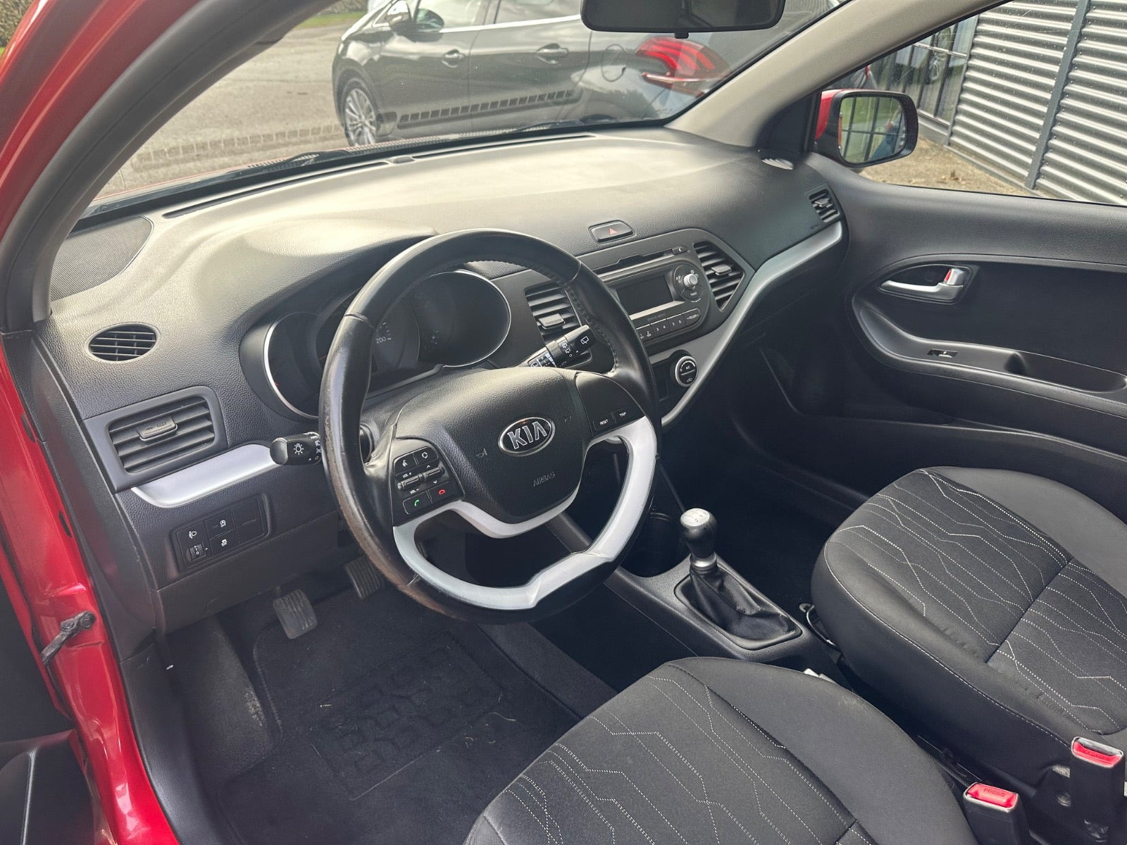 Rød Kia Picanto fra 2016