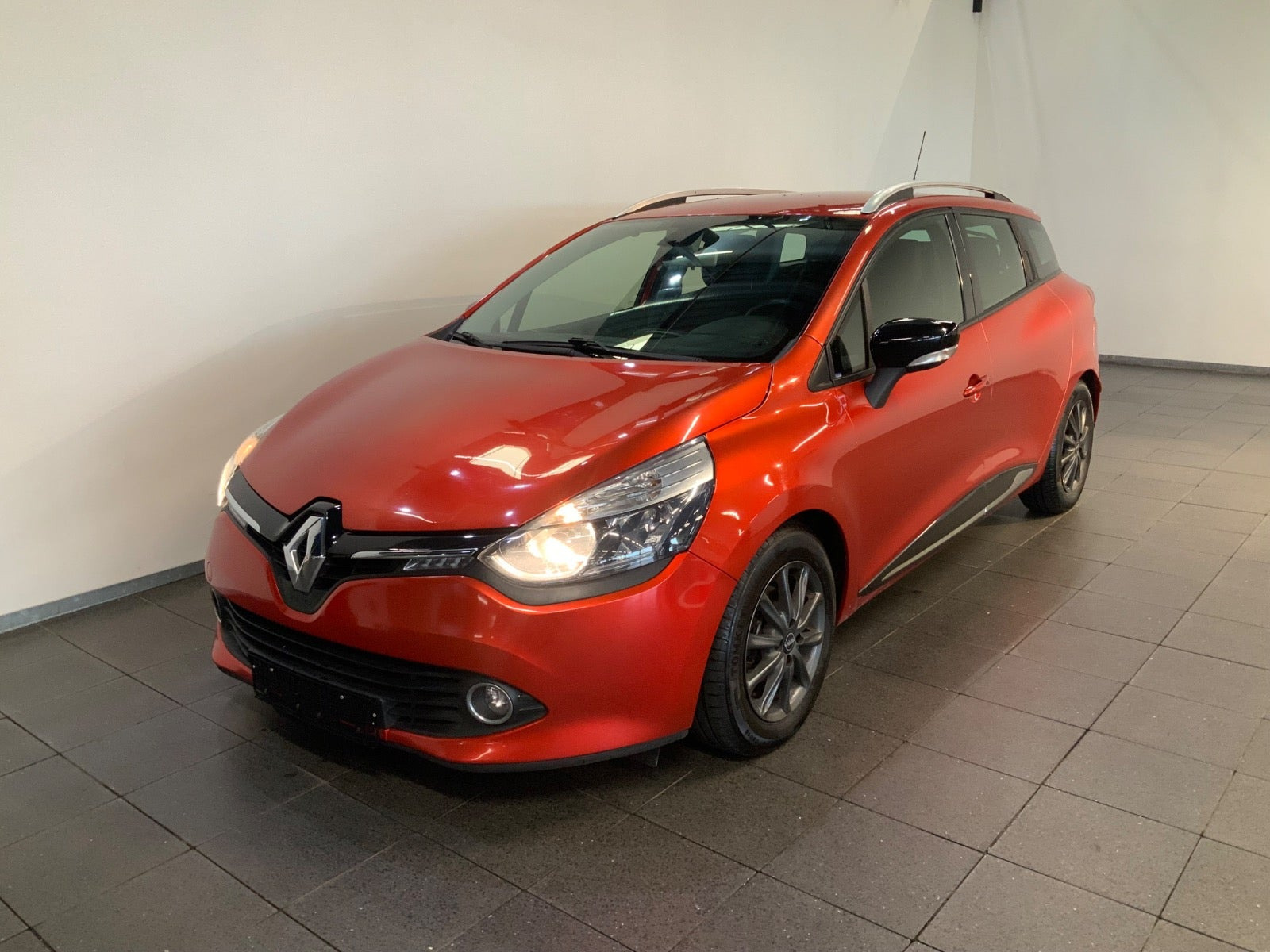 Renault Clio IV 0,9 TCe 90 Expression Sport Tourer